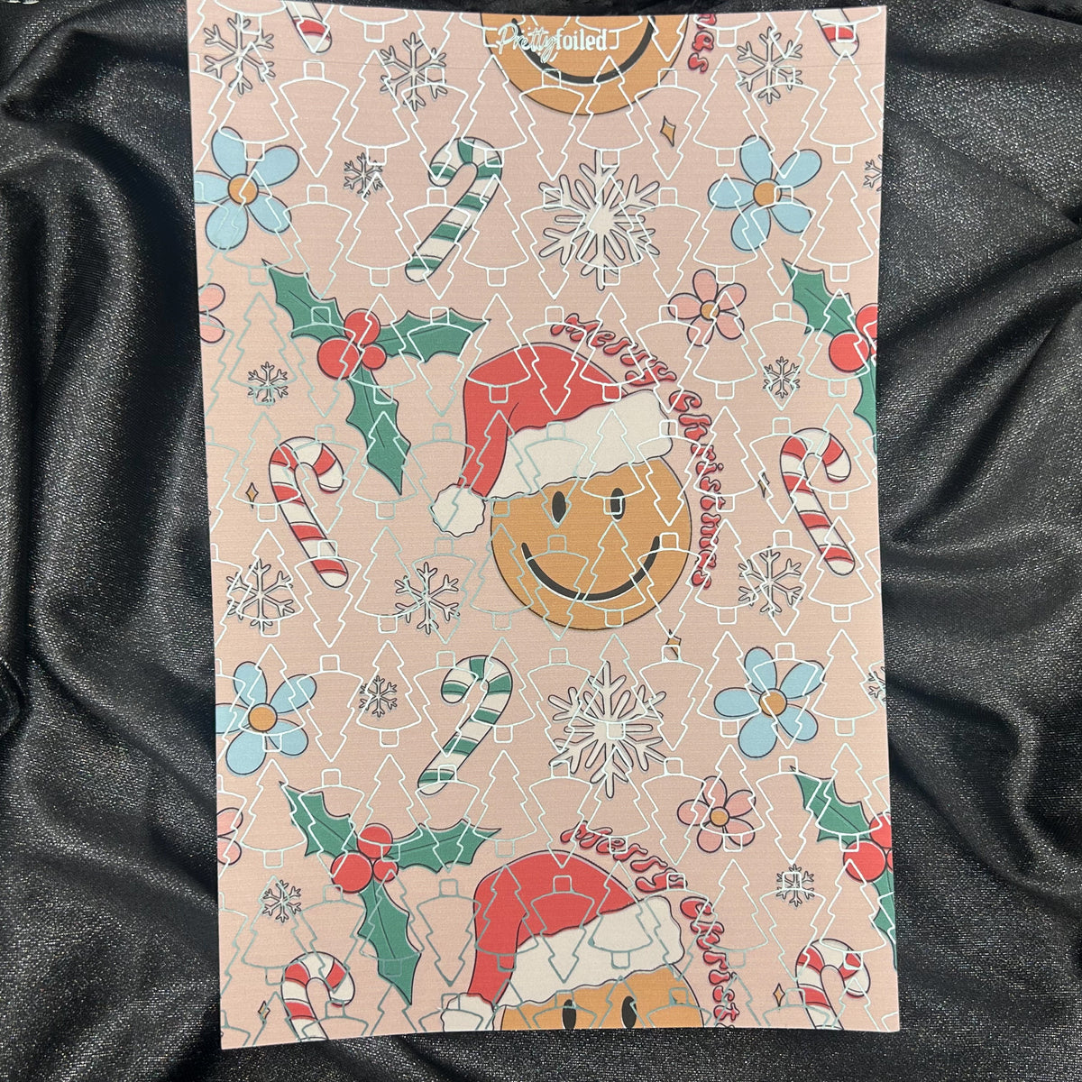 Santa Smiley | Groovy Christmas A5 Background Paper