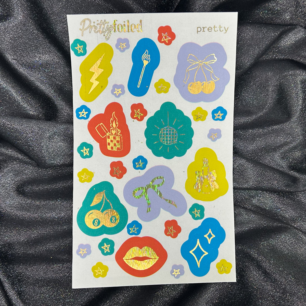 Pretty | Foiled Deco