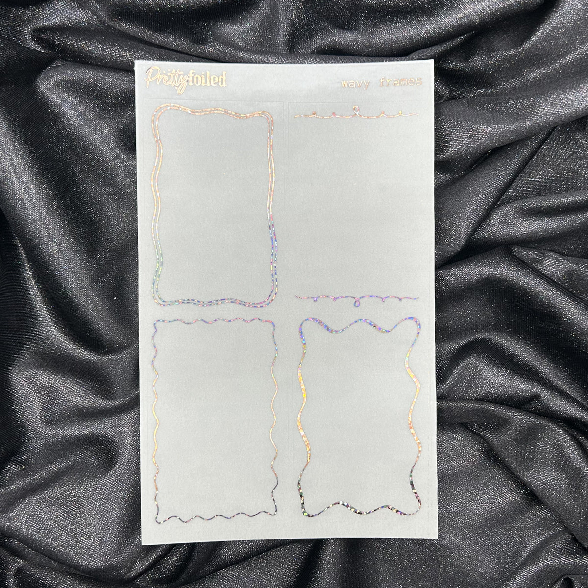 Wavy Frames | Foiled Deco