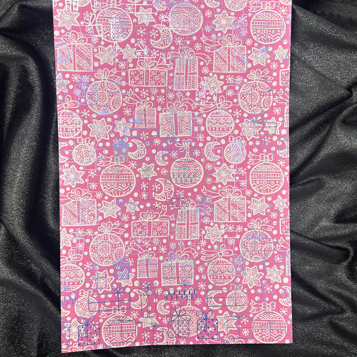Pink Ornaments | Cutesy Christmas A5 Background Paper
